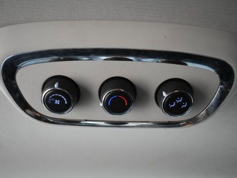 Used 2016 Dodge Durango Limited w/ Nav & Power Liftgate Group image 40