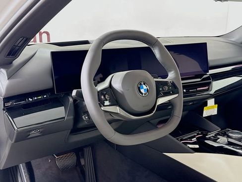 New 2026 BMW 530i xDrive w/ Premium Package image 9