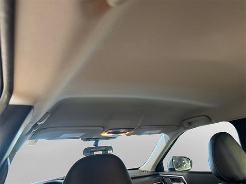 Used 2022 Mitsubishi Outlander SE image 23