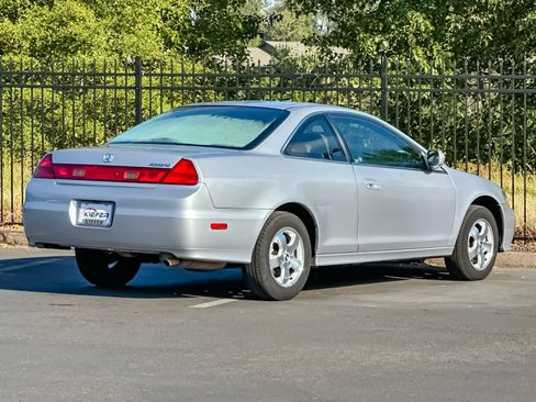 Used 2001 Honda Accord EX image 3