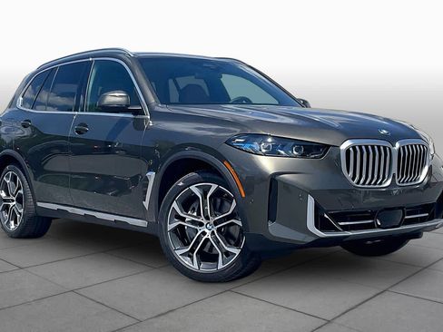 Used 2026 BMW X5 xDrive50e w/ Executive Package AWD/4WD image 2