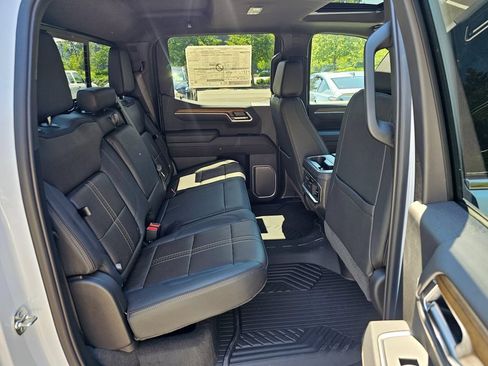 New 2026 Chevrolet Silverado 1500 High Country w/ Technology Package AWD/4WD image 12