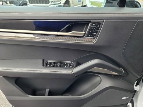 New 2026 Porsche Cayenne Turbo image 20