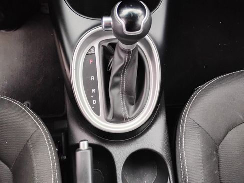 Used 2019 Kia Soul + FWD image 21