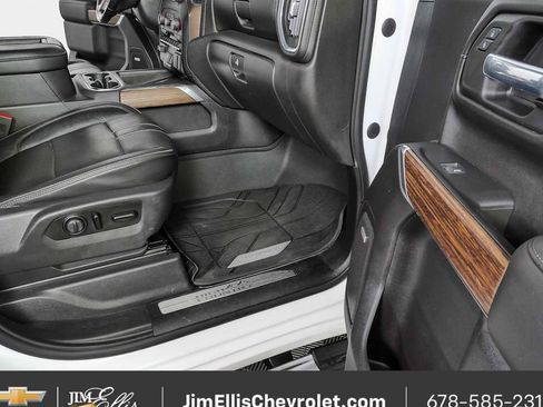 Certified 2021 Chevrolet Silverado 1500 High Country w/ Technology Package AWD/4WD image 25