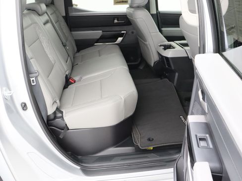 Used 2022 Toyota Tundra Limited w/ Power Package AWD/4WD image 36