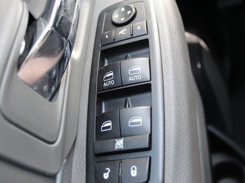 Used 2018 RAM 2500 Big Horn image 13