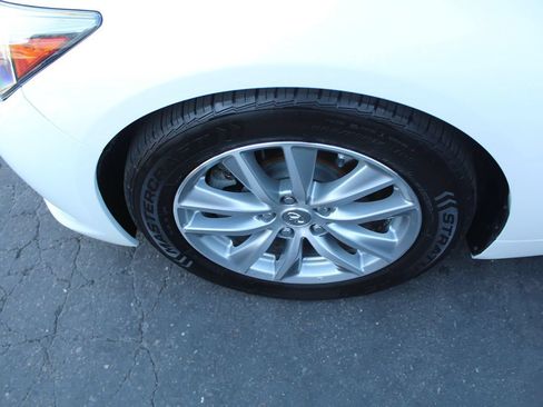 Used 2015 INFINITI Q50 Premium w/ Navigation Package RWD image 9
