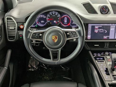 Certified 2021 Porsche Cayenne AWD/4WD image 13
