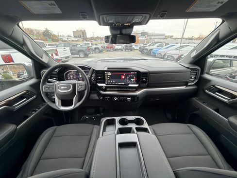 New 2026 GMC Sierra 1500 SLE image 23