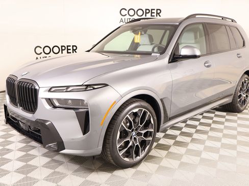 New 2026 BMW X7 xDrive40i w/ M Sport Package AWD/4WD image 10