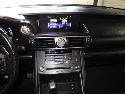 Used 2019 Lexus IS 300 F Sport w/ F Sport Package RWD image 16