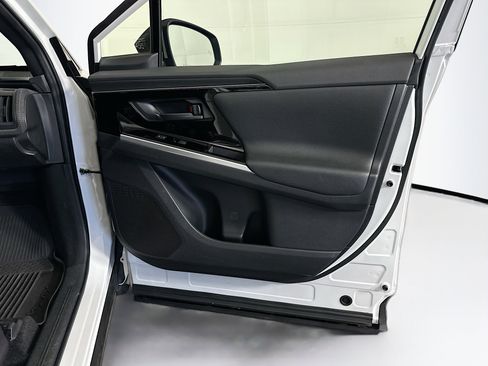 Used 2024 Toyota bZ4X XLE image 32