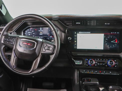 Used 2025 GMC Sierra 1500 AT4 w/ AT4 Preferred Package AWD/4WD image 18