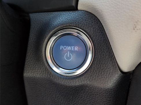 Used 2022 Toyota RAV4 XLE Premium AWD/4WD image 23