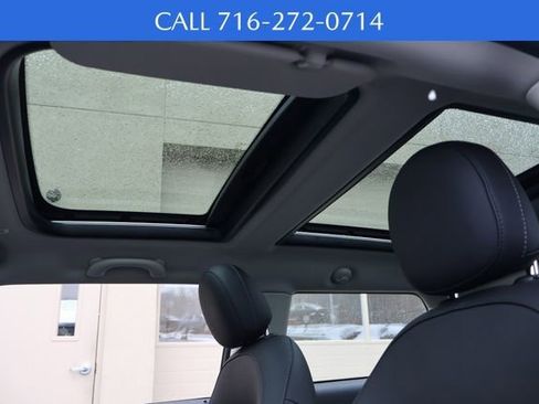 Used 2023 MINI Cooper 2-Door Hardtop image 14