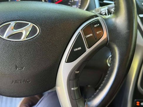 Used 2016 Hyundai Elantra Value Edition FWD image 14