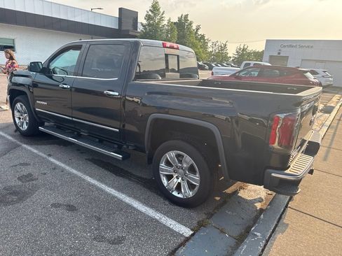 Used 2017 GMC Sierra 1500 SLT AWD/4WD image 3