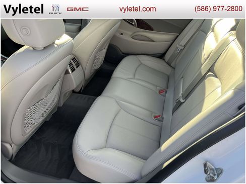 Used 2010 Buick LaCrosse CXL w/ Luxury Package image 11