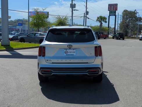 Used 2021 Kia Sorento S w/ Panoramic Sunroof Package FWD image 6