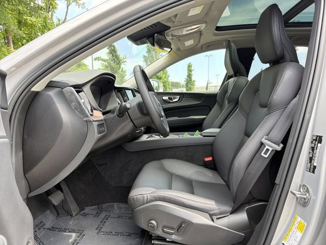 Used 2023 Volvo XC60 T8 Plus AWD/4WD image 6