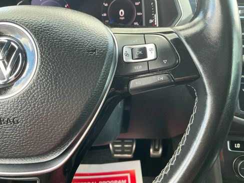 Used 2021 Volkswagen Tiguan SEL Premium R-Line image 27