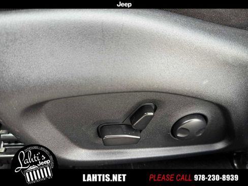 Certified 2023 Jeep Compass Latitude image 31