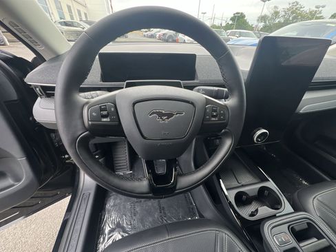 Used 2025 Ford Mustang Mach-E Premium RWD image 24