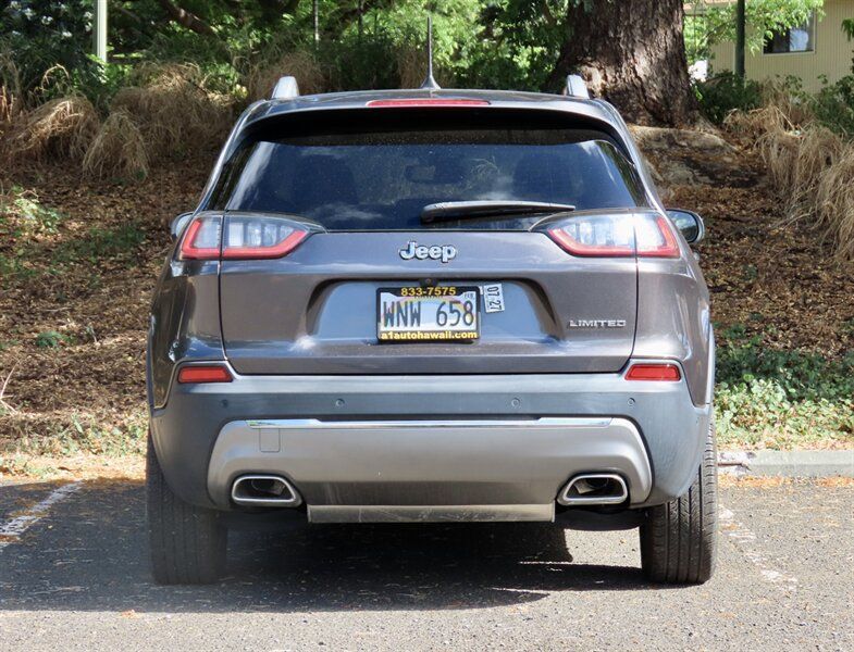 Used 2021 Jeep Cherokee Limited w/ Elite Package FWD image 5