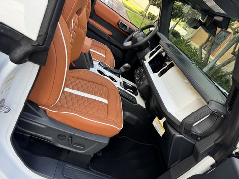 Used 2025 Ford Bronco Outer Banks AWD/4WD image 34