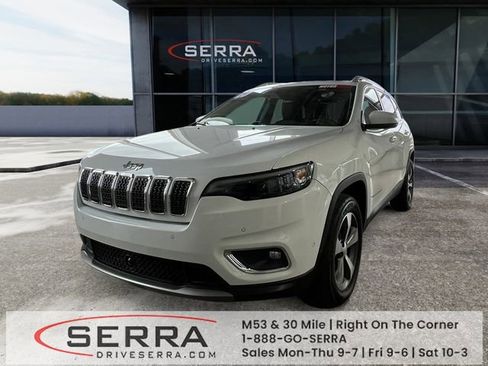 Used 2021 Jeep Cherokee Limited image 1