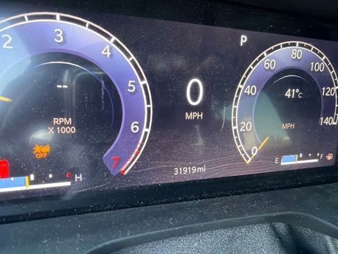 Used 2022 Jeep Grand Cherokee L Limited AWD/4WD image 11