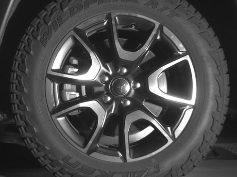 Used 2025 Jeep Compass Trailhawk AWD/4WD image 12