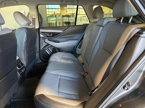 Used 2021 Subaru Outback Limited image 24