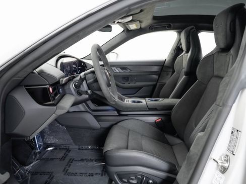 New 2025 Porsche Taycan GTS image 6