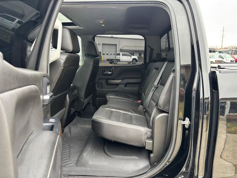 Used 2018 GMC Sierra 2500 Denali image 10