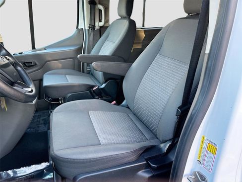 Used 2023 Ford Transit 350 XLT image 23