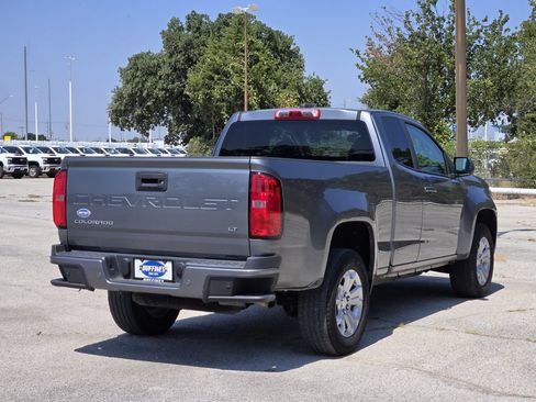 Used 2022 Chevrolet Colorado LT w/ Fleet Safety Package RWD image 7