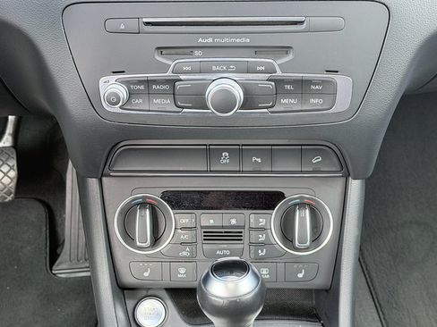 Used 2018 Audi Q3 2.0T Premium FWD image 20