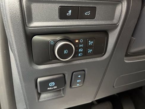 Used 2023 Ford Expedition Limited image 33