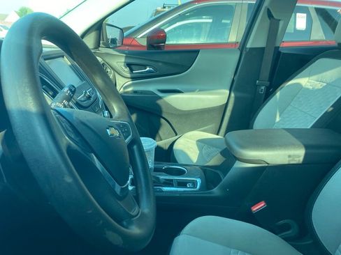 Used 2018 Chevrolet Equinox LS FWD image 14