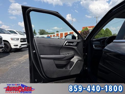 Used 2025 Mitsubishi Outlander SE AWD/4WD image 28