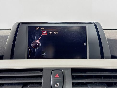 Used 2017 BMW 320i Sedan image 14