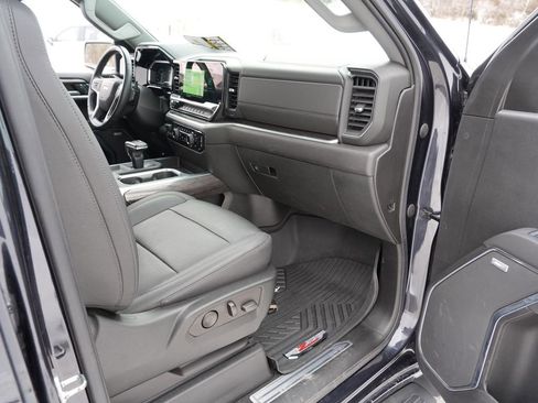 Used 2022 Chevrolet Silverado 1500 LTZ w/ LTZ Premium Package image 30