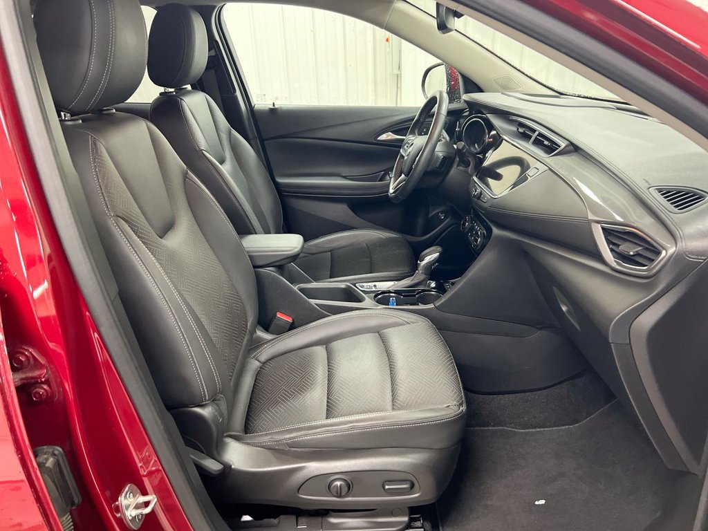 Used 2021 Buick Encore GX Essence w/ Advanced Technology Package AWD/4WD image 22
