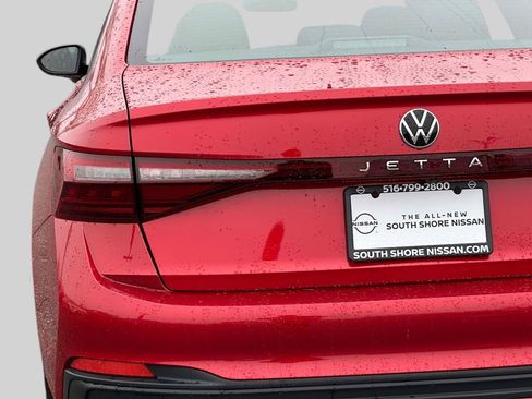 Used 2025 Volkswagen Jetta Sport FWD image 12