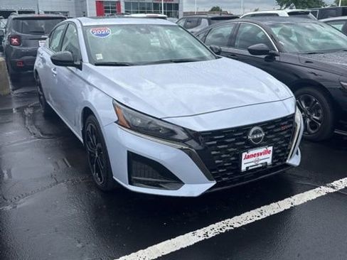 Certified 2025 Nissan Altima 2.5 SR w/ SR Premium Package AWD/4WD image 1