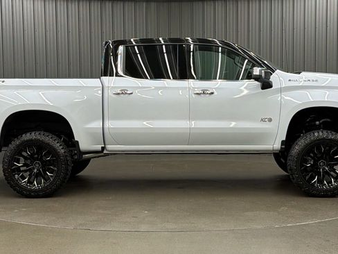 Used 2026 Chevrolet Silverado 1500 LTZ AWD/4WD image 6