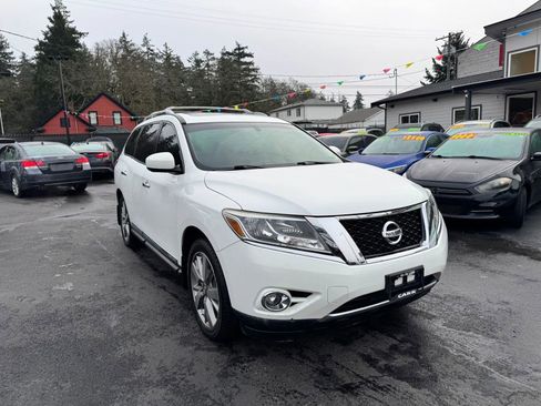 Used 2014 Nissan Pathfinder Platinum w/ Platinum Premium Package image 3