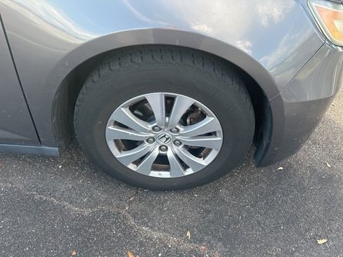 Used 2016 Honda Odyssey SE image 5